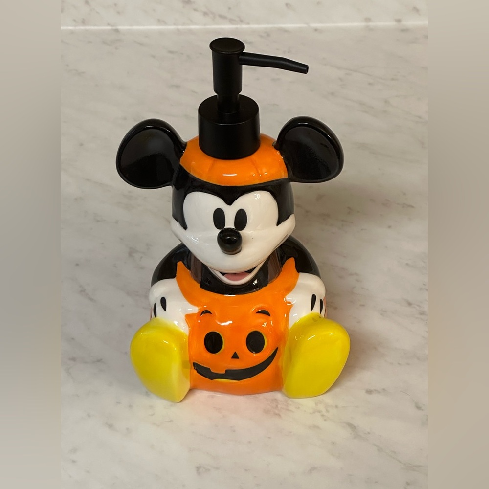 Mickey Pumpkin Soap dispenser